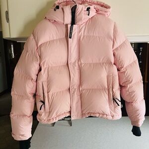 Aritzia TNA Super PUFF SMALL